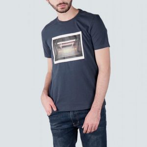 180 Degrees Kaos Anti Virus, 2AM Apart T-Shirt Pria